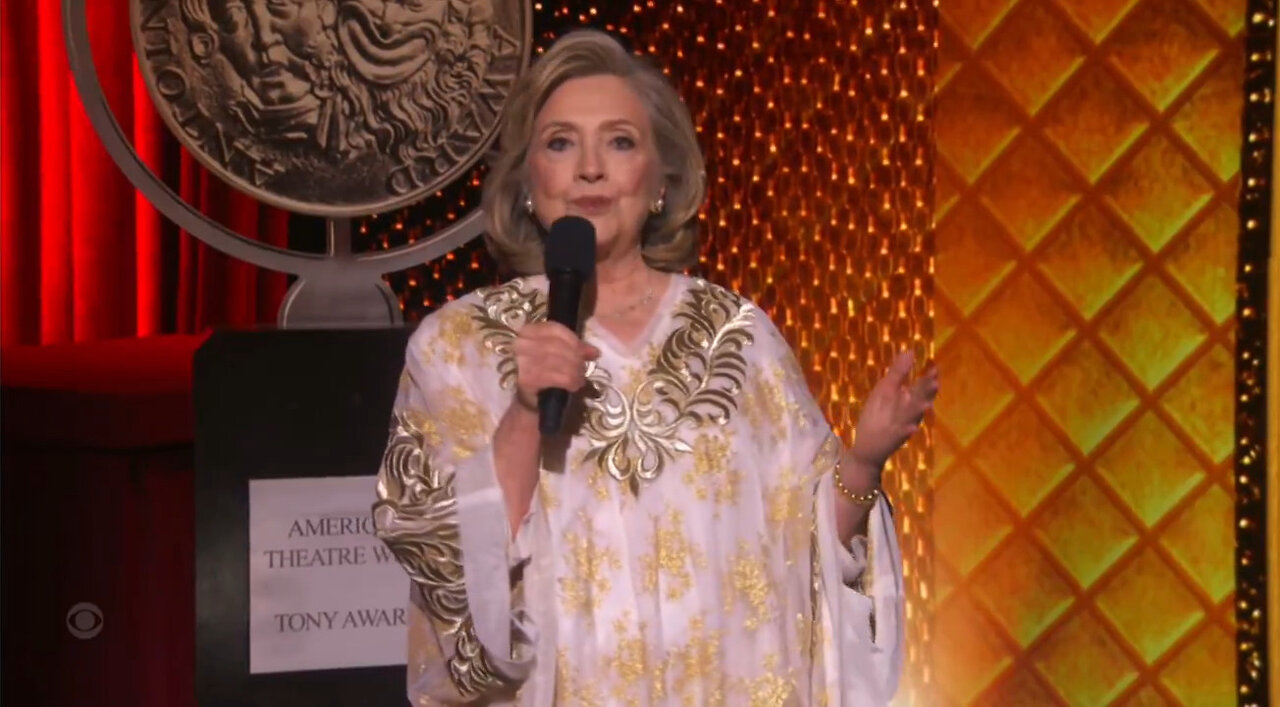 Hillary Clinton In A Moo-Moo At The Tony Awards; Still A Sore Loser