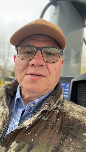 Gas prices 3-27-24. Puyallup, WA