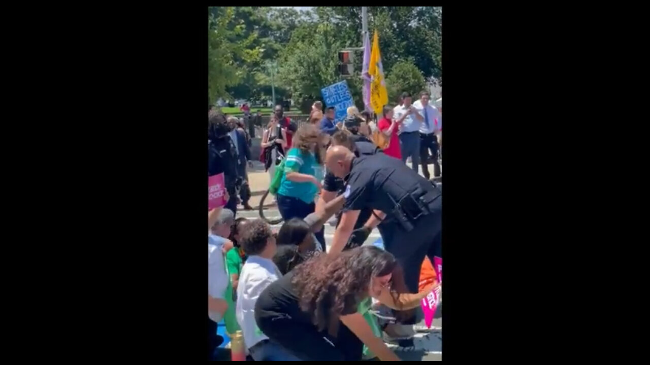 AOC & The Squad MOCKED After GETTING 'ARRESTED' AND 'HANDCUFFED' By Police At Supreme Court Protest!