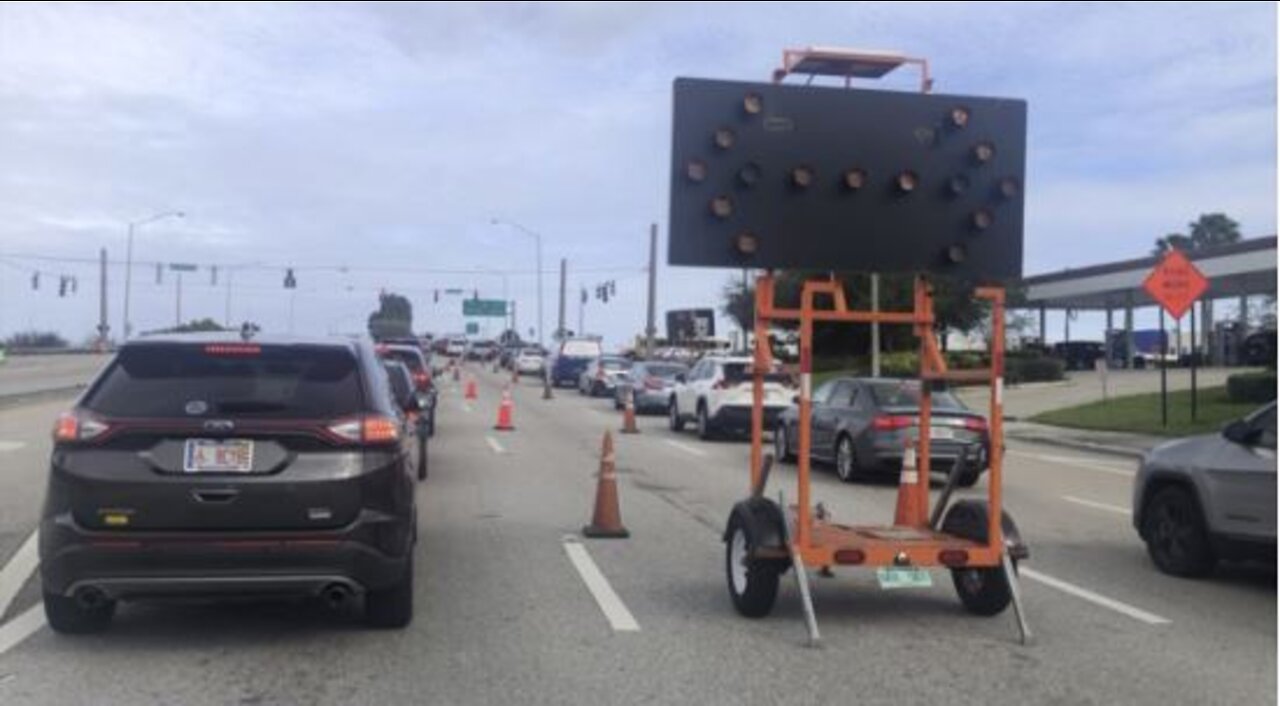 Police write dozens of tickets to drivers blocking intersection in Boynton Beach
