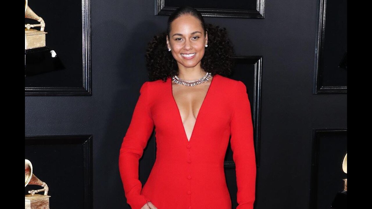 Alicia Keys feels like she's from 'another planet'