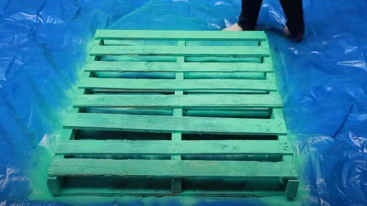 People WISH they'd seen this brilliant pallet hack sooner!