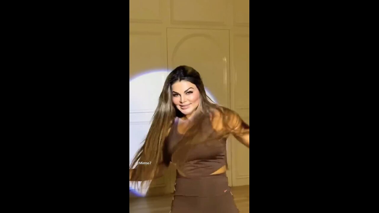 Rakhi swant song dance
