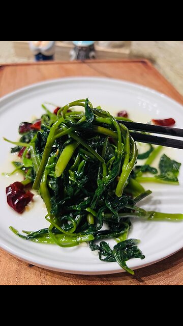 Water Spinach Stir Fry 空心菜