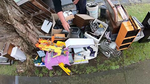 Street Scrapping with Vintage PC's