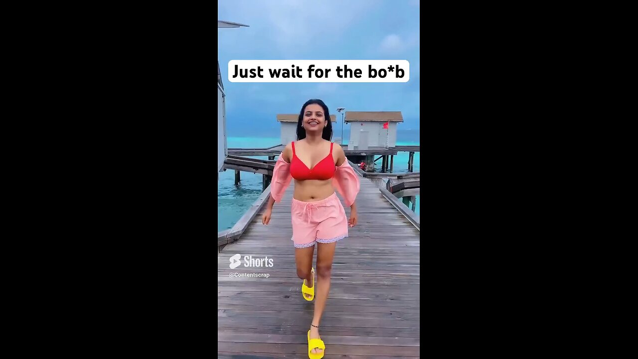 She just passed waves at the sea by showing her inner wear