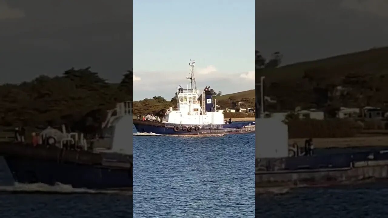 Tugboat Heads Out. #trending #shorts #merchantnavy #lifeatsea #ship #tug #tugboats #ocean #tuglife