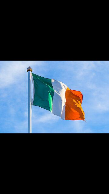 Thousands in Drogheda today as they rise against the government dumping 500 unvetted migrants in their town.