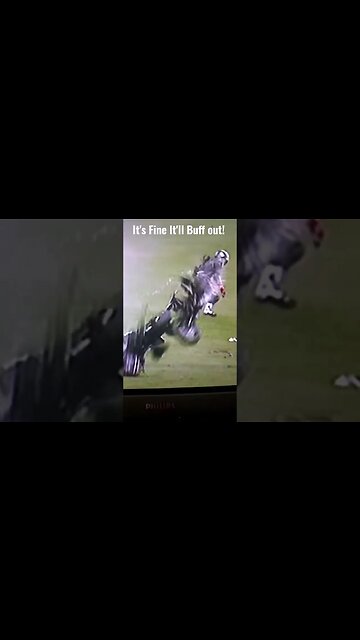 Motorcycle crash and unplanned disassembly