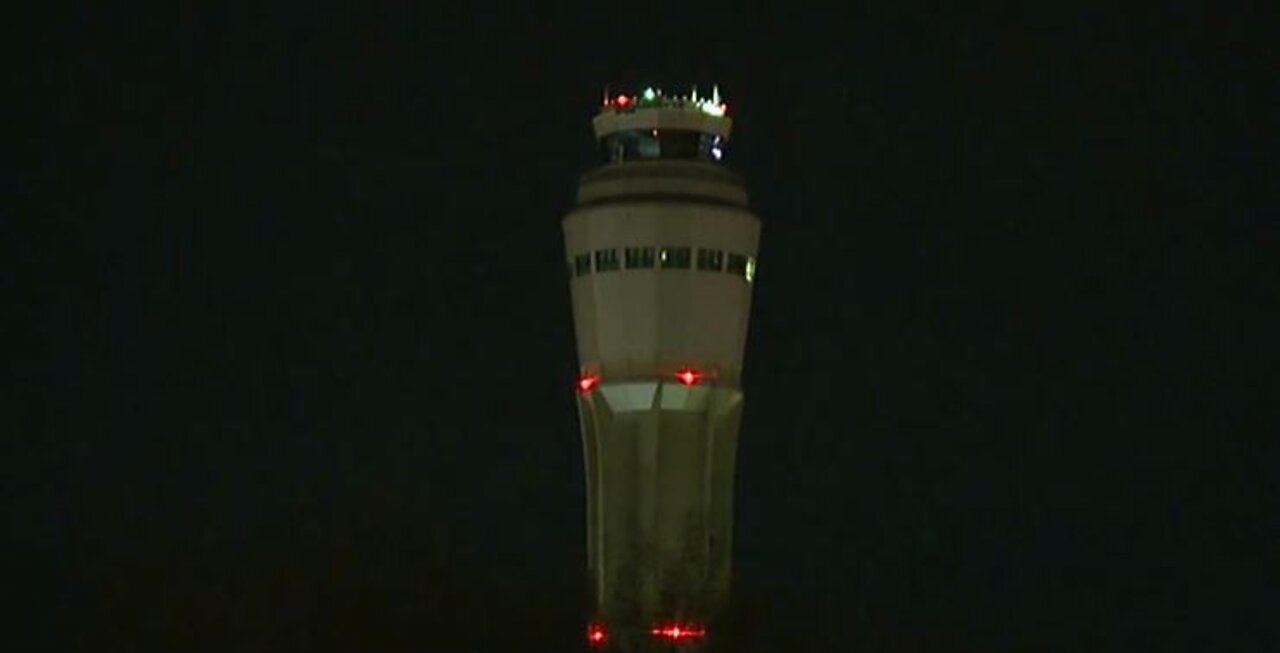 McCarran air traffic controller tests positive for coronavirus