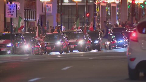 El Grito: Chicago celebrates Mexican Independence in Grant Park
