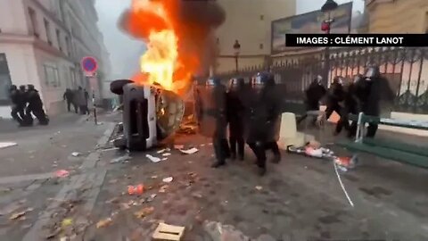 Noël à Paris Dieu merci pour la diversité manifestation des kurds