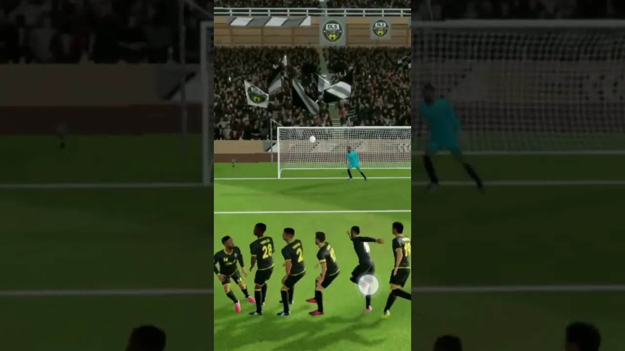 DLS Ronaldo insane free kick goal🤩💥💥🦾🦾