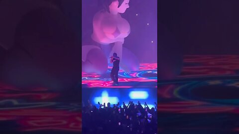 Drake - Way 2 Sexy (Live in NYC 7/18/22) *clip*