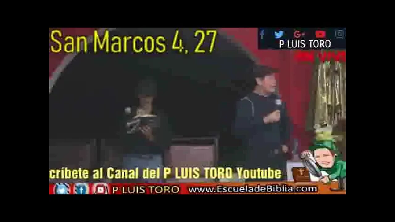 El Bautismo, Padre Luis Toro.