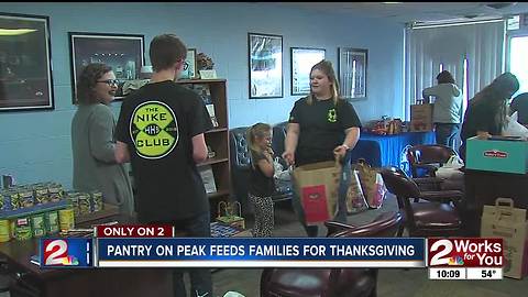 Pantry on Peak collects more food than expected to feed Muskogee families for Thanksgiving