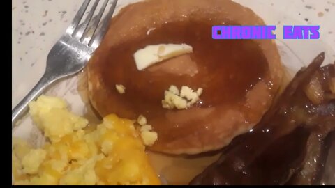 IHOP review | @Chronic.Eats on IG 🥞🥓🥚 #shorts