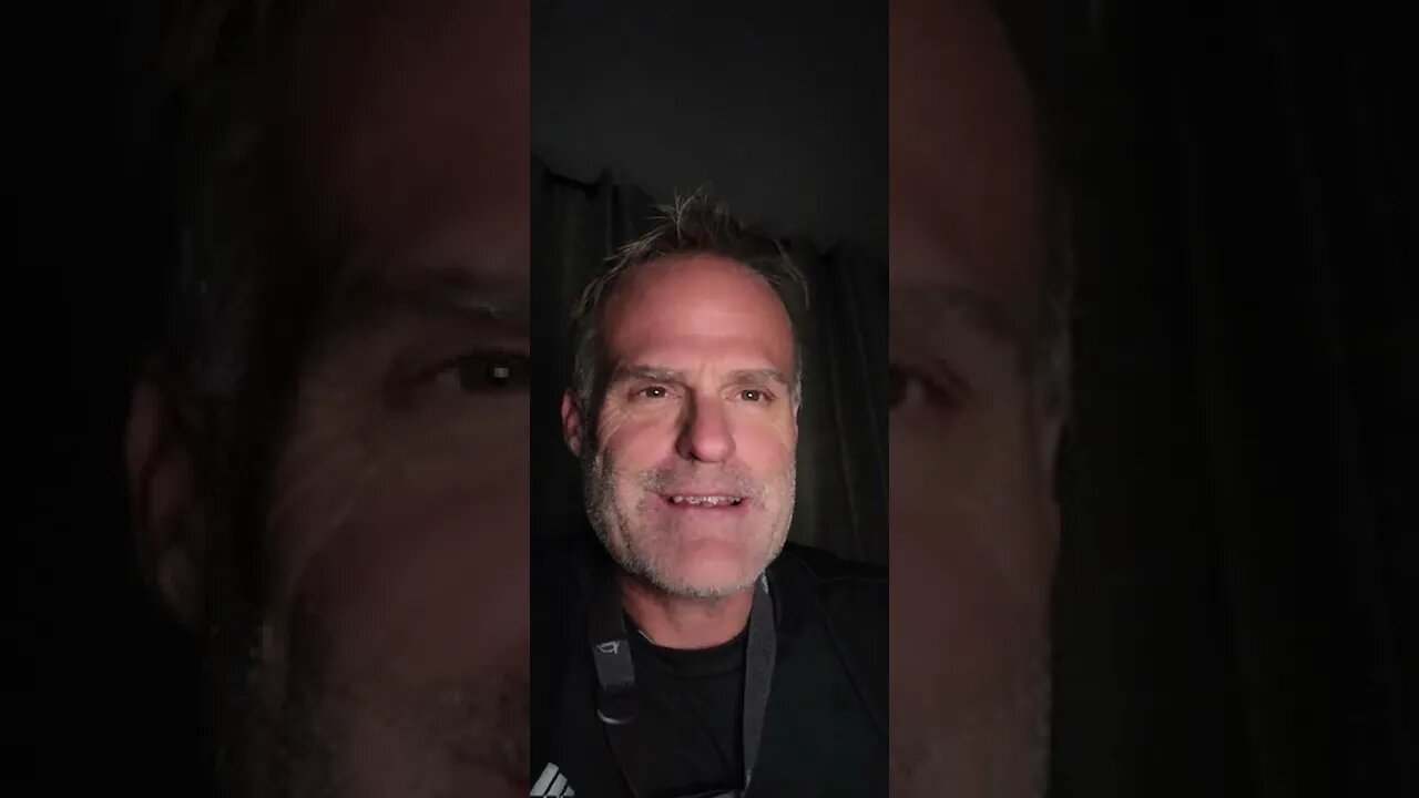 Ilhan Omar gets her a** handed to her by 10,000 Somalis.