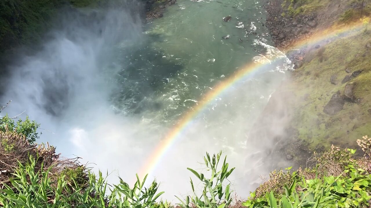 Rainbow in Snoqualmie Falls