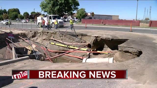 BREAKING: Sinkhole closes Coffee Road