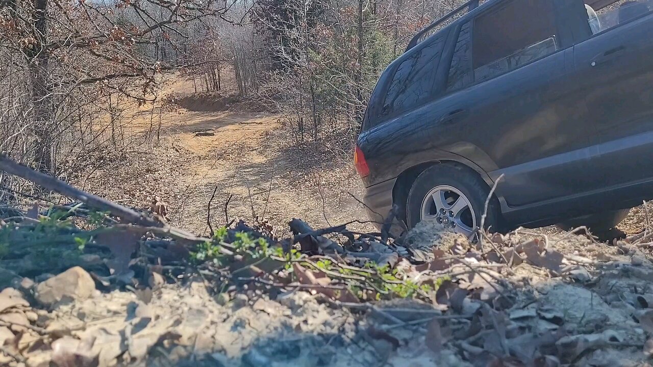 Rover 1 climbs a hill in the Okmulgee Game Refuge - 🇺🇲 -