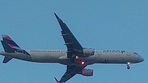 Airbus A321 PT-XPI coming from Rio de Janeiro to Fortaleza