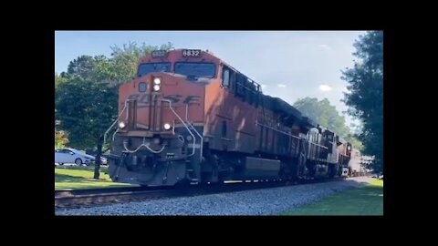 BNSF 6832 leading through Madison, AL