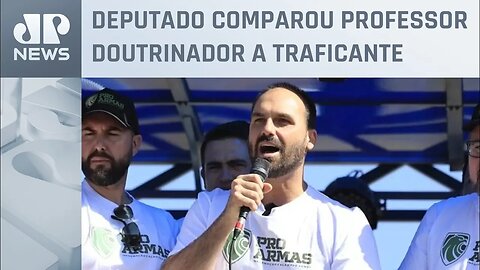 Professora pede abertura de investigação contra Eduardo Bolsonaro