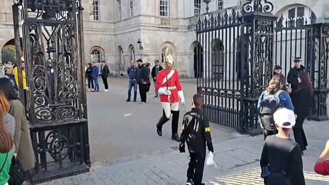 Young boy stop just in time for the kings guard #horseguardsparade