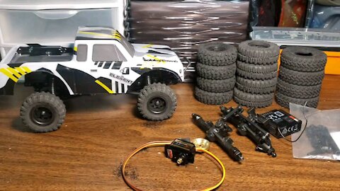 Enduro24/SCX24 Chimera Build. (47 minutes)