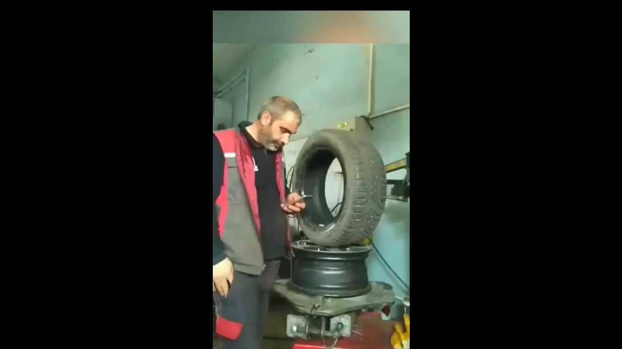 When your boss catch you ￼￼on your phone