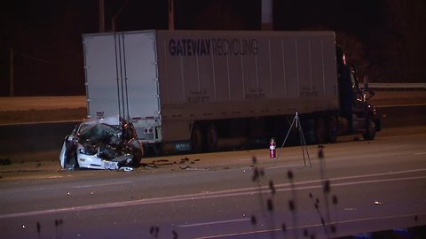 Crash closes I-77 southbound at Arlington