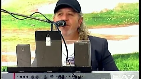 Ο Λάζαρος Αλούρης "γλεντάει με τον Τσολιά" με λαϊκά (23/11/2022)