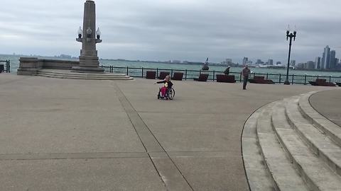 Hilarious Sibling Race