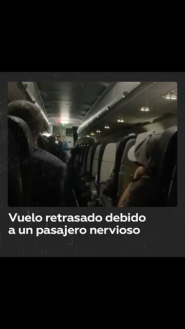 Un pasajero exige que detengan el despegue de un avión