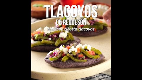 Tlacoyos de Requesón