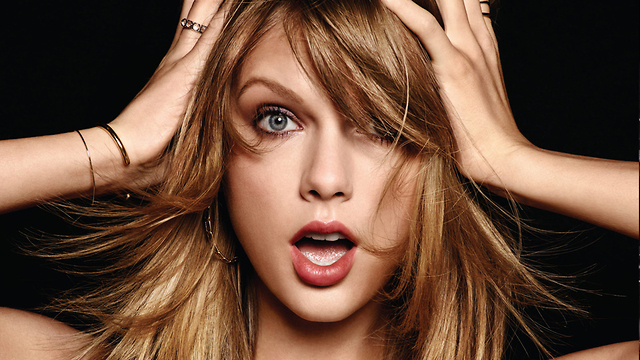 Taylor Swift’s Surprise Announcement Happening TONIGHT!