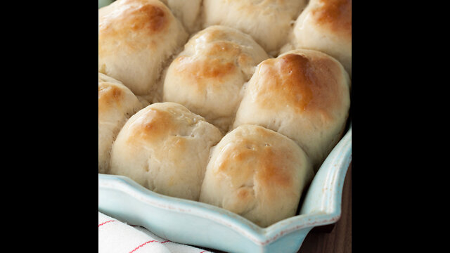 30 Minute Homemade Dinner Rolls