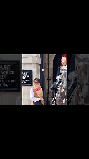 flower boy gets the boot #horseguardsparade