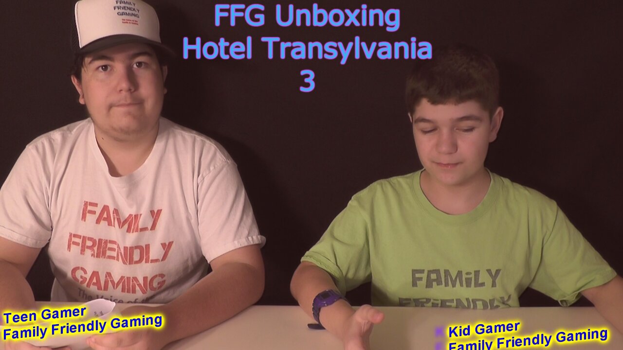 FFG Unboxing Hotel Transylvania 3