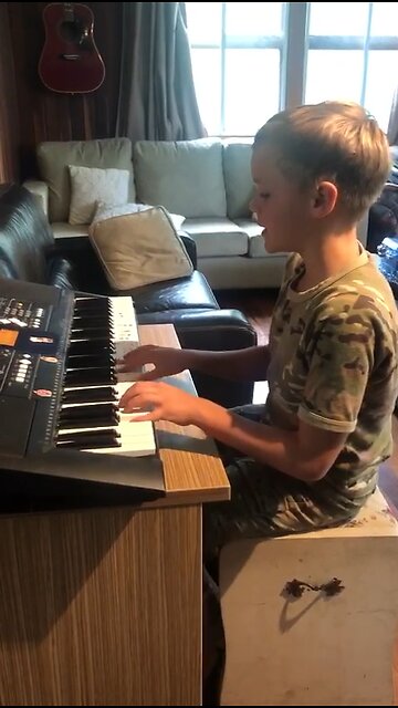 William Plays ‘As The Deer’ on Keyboard