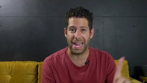 When To Kiss A Girl On A Date