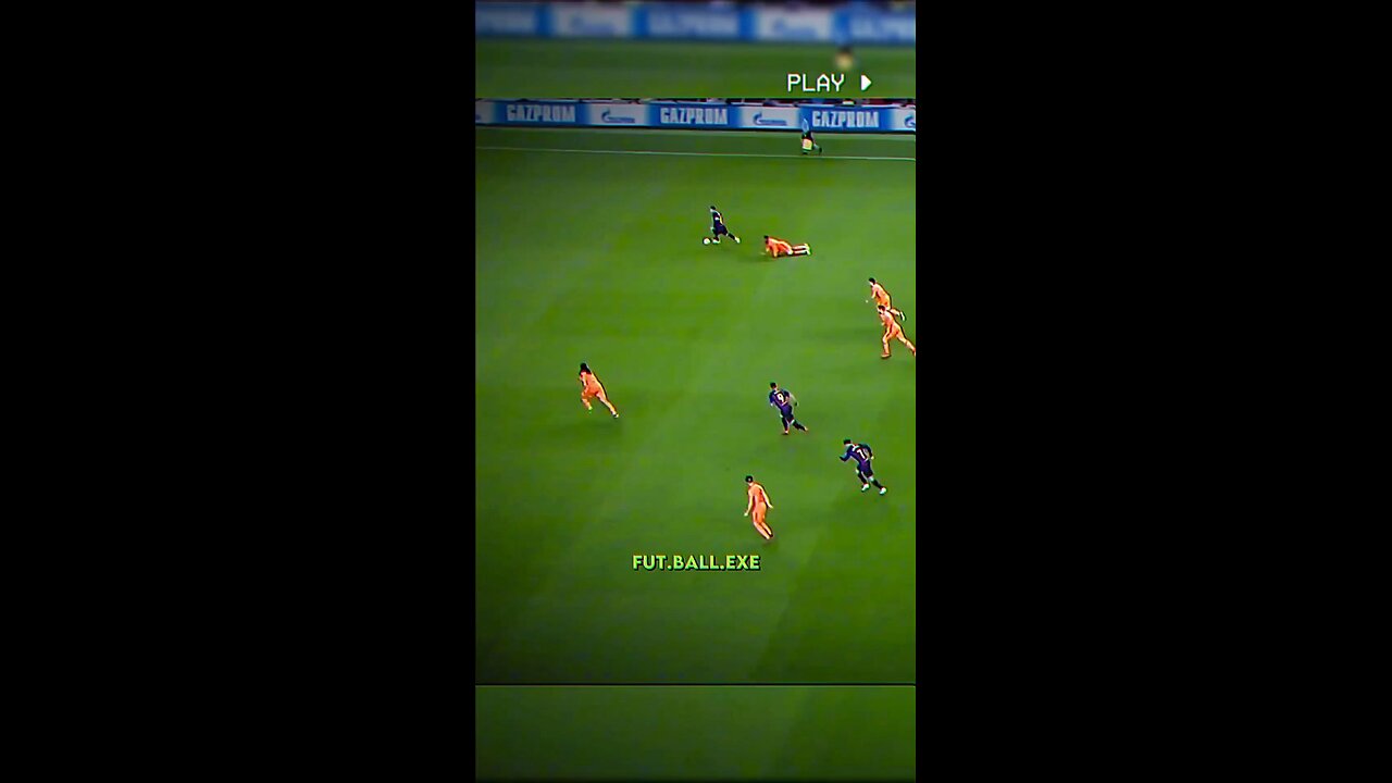 Messi Defending