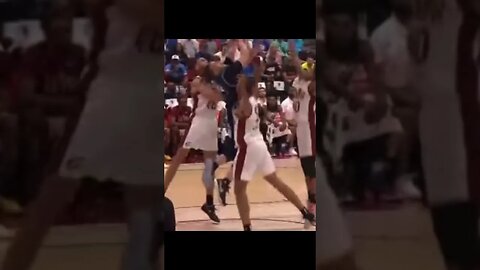 Kenny Lofton jr. with the strong And 1 #kenny #loft #basketballshorts #shorts