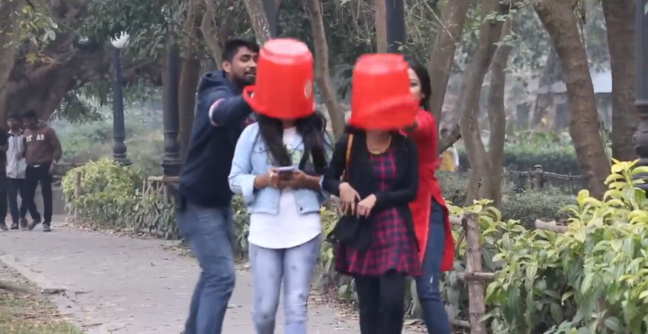Funny vedio funny clips funny moves funny pranks