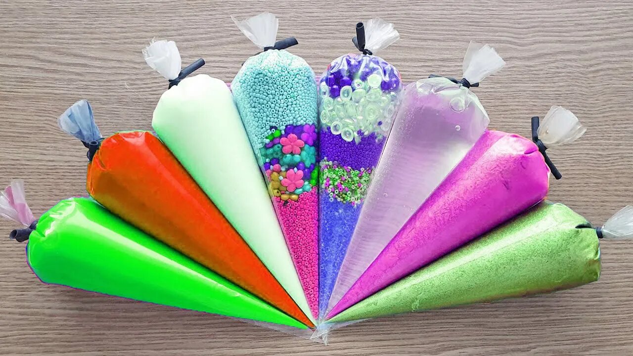 Making Crunchy Slime with Piping Bags #230