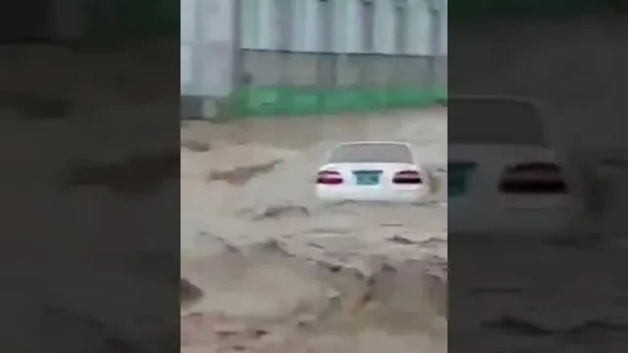 Heavy Rain in DiršHeavy Rain in Pakistanš„¶Car drown in heavy rainš©Heavy KPK Rain