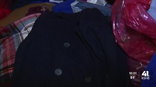 Afghan refugees gather coats for new refugees