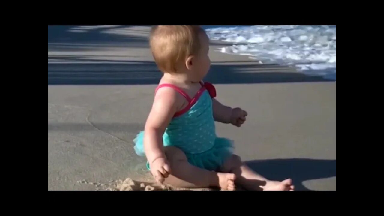 Beach Babies #Shorts #BeachBaby #BabyShark #BossBaby