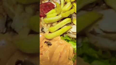 #subscribe #lifeinoman #oman #food #foodie #shawarma #shawarmaplatter #support #funtime